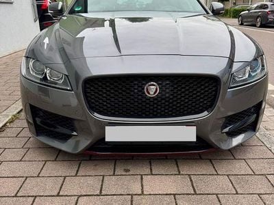 Gebraucht Jaguar XF R-Sport 300 PS (220 kW) 2016 Grau Limousine
