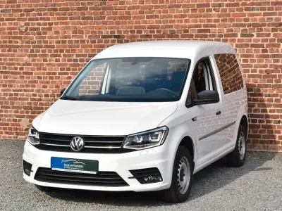 Gebraucht VW Caddy 102 PS (75 kW) 2016 Weiß Van / Kleinbus