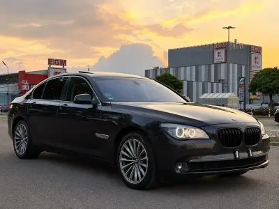 Gebraucht BMW 750 Performance 408 PS (300 kW) 2009 Schwarz Limousine