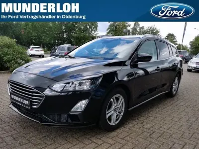 Gebraucht Ford Focus Cool & Connect 125 PS (91 kW) 2022 Schwarz Limousine
