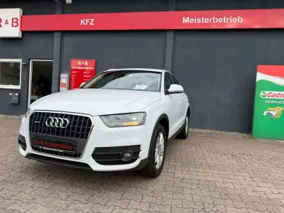Gebraucht Audi Q3 Comfort 177 PS (130 kW) 2012 Gletscherweiss SUV