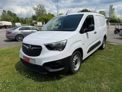Gebraucht Opel Combo Basis 102 PS (75 kW) 2024 Weiß Van / Kleinbus