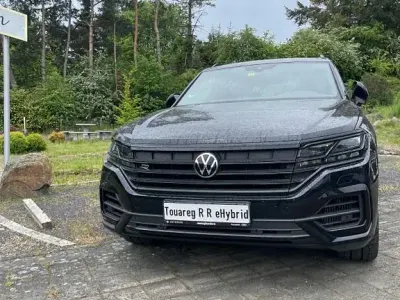 Gebraucht VW Touareg R 462 PS (339 kW) 2022 Schwarz SUV