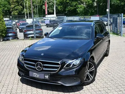 Gebraucht Mercedes E200 Avantgarde 211 PS (155 kW) 2019 Schwarz Kombi