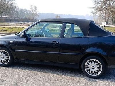 Gebraucht VW Golf Cabriolet Classicline 90 PS (66 kW) 2000 Schwarz Cabrio