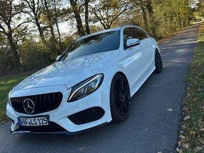 Weiß Gebraucht 2015 Mercedes C250 AMG line Kombi | 15.900 € (Fairer Preis)