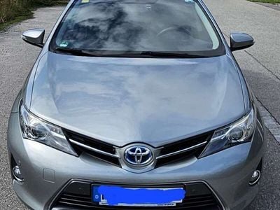 Toyota Auris Hybrid