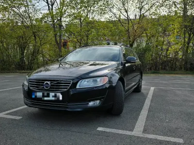 Usata Volvo V70 Momentum 230 CV (169 kW) 2013 Nero Station wagon