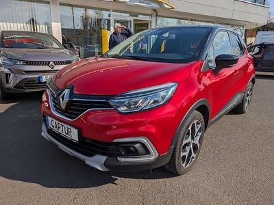 Gebraucht Renault Captur Collection 131 PS (96 kW) 2019 Rot (rot nnp + schwarz gne) SUV