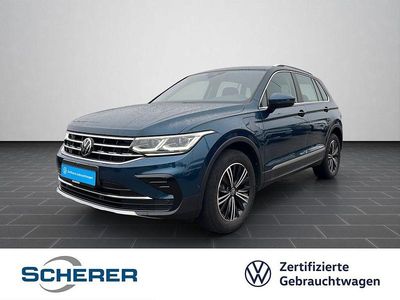 Nightshade blue metallic (metallic) Gebraucht 2022 VW Tiguan Elegance SUV | 25.880 € (Superpreis)