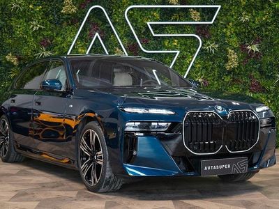 Gebraucht BMW 750e Sport Line 489 PS (359 kW) 2025 Blau Limousine