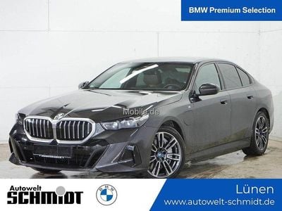 Gebraucht BMW 550e M Sport 489 PS (359 kW) 2025 Grau Limousine