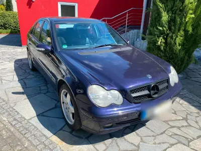 Gebraucht Mercedes C320 Avantgarde 218 PS (160 kW) 2001 Blau Limousine