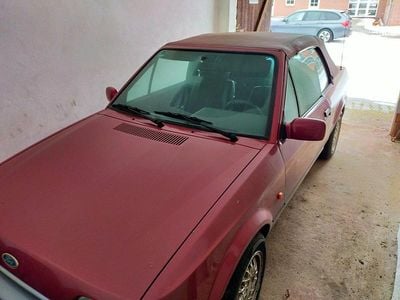 Gebraucht Ford Escort Cabriolet 102 PS (75 kW) 1990 Rot Cabrio