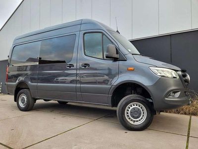 Grau Gebraucht 2023 Mercedes Sprinter Van | 68.780 €