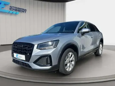 Używany Audi Q2 150 KM (110 kW) 2023 Srebrny SUV
