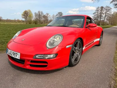 Begagnad Porsche 911 Carrera 4S 355 HK (261 kW) 2008 Röd Sportkupé