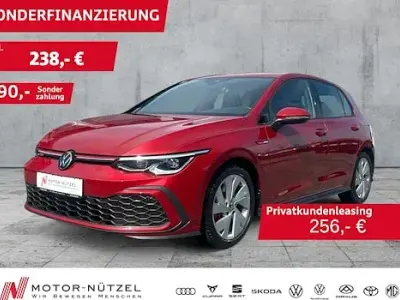 Gebraucht VW Golf VIII GTI 245 PS (180 kW) 2024 Kings red metallic Limousine