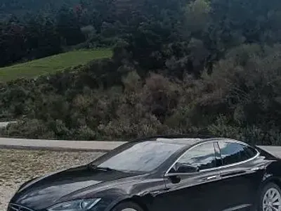 Gebraucht Tesla Model S Performance 567 kW (772 PS) 2015 Schwarz Kleinwagen