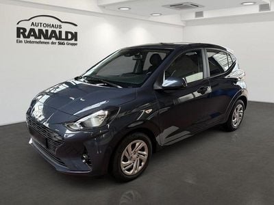 Neu Hyundai i10 Select 63 PS (46 kW) 2025 Grau Kleinwagen