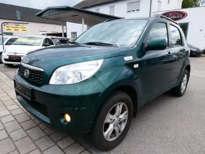 Gebraucht Daihatsu Terios 102 PS (75 kW) 2011 Grün SUV