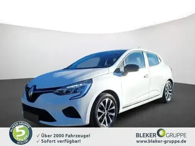 Gebraucht Renault Clio V Equilibre 67 PS (49 kW) 2022 Gletscher weiss Limousine