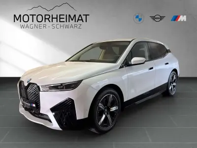 Gebraucht BMW iX Sport Line 239 kW (326 PS) 2025 Mineralweiss SUV