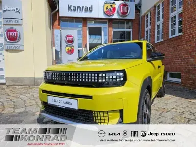 Second-hand Fiat Grande Panda La Prima 101 CP (74 kW) 2025 Galben Hatchback