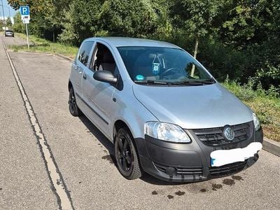 Gebraucht VW Fox 54 PS (39 kW) 2006 Silber Kleinwagen
