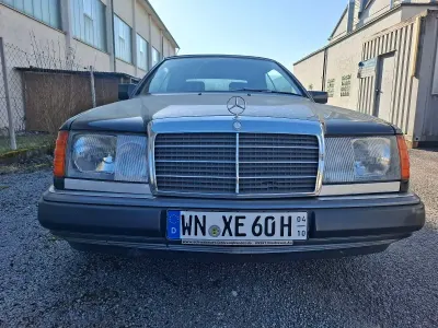 Gebraucht Mercedes 300 220 PS (161 kW) 1993 Schwarz Cabrio