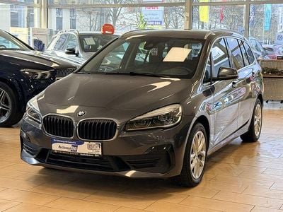Gebraucht BMW 220 Gran Tourer Advantage 190 PS (139 kW) 2022 Grau mineralgrau metallic Van / Kleinbus
