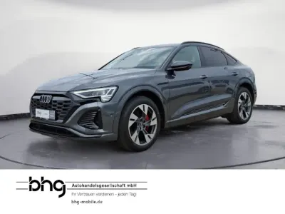 Gebraucht Audi Q8 Sportback e-tron S-Line 250 kW (340 PS) 2024 Daytonagrau perleffekt SUV