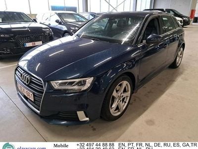 Gebraucht Audi A3 Sport 116 PS (85 kW) 2020 Blau Limousine