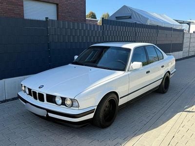 Usata BMW 520 129 CV (94 kW) 1989 Bianco Berlina