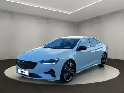 Gebraucht Opel Insignia Sport 200 PS (147 kW) 2022 Jade weiß (uni) Limousine