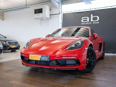 Porsche 718 Cayman
