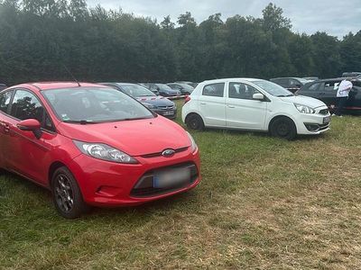 Gebraucht Ford Fiesta 60 PS (44 kW) 2010 Rot Kleinwagen