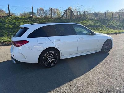 Używany Mercedes C300e 204 KM (150 kW) 2023 Biały Sedan/Limuzyna