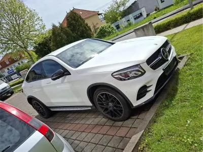 Gebraucht Mercedes GLC350 AMG line 258 PS (189 kW) 2017 Weiß Coupé