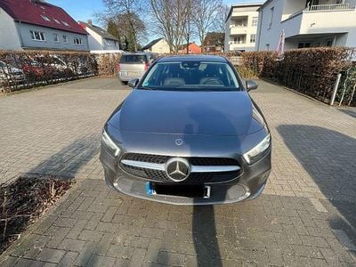 Gebraucht Mercedes A180 Advanced 136 PS (100 kW) 2021 Grau Limousine