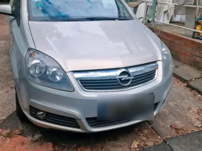 Gebraucht Opel Zafira 140 PS (102 kW) 2006 Silber Van / Kleinbus