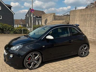 Begagnad Opel Adam S 150 HK (110 kW) 2015 Svart Halvkombi