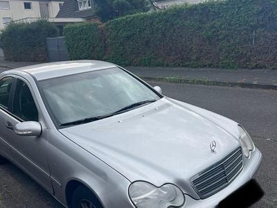 Mercedes C180