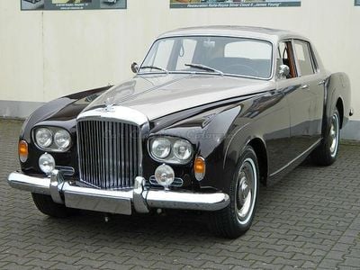 Gebraucht Bentley Continental Flying Spur 200 PS (147 kW) 1963 Rot Limousine