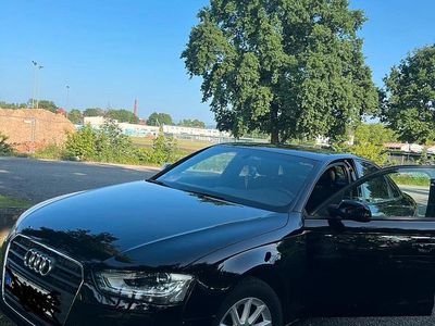 Schwarz Gebraucht 2012 Audi A4 Limousine | 8.950 € (Teuer)
