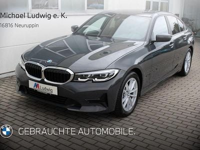 Grau Gebraucht 2022 BMW 320 Limousine | 27.890 € (Superpreis)