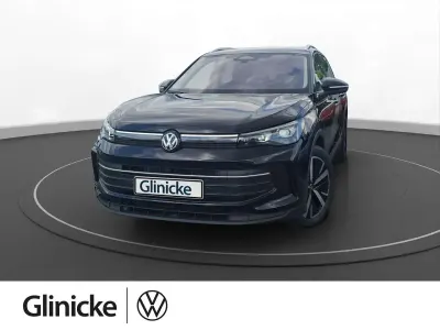 Neu VW Tiguan 150 PS (110 kW) 2026 Grenadillschwarz metallic SUV