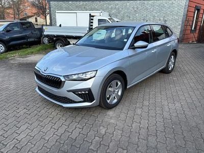 Brillantsilber metallic Neu 2025 Skoda Scala Kleinwagen | 23.445 € (Guter Preis)