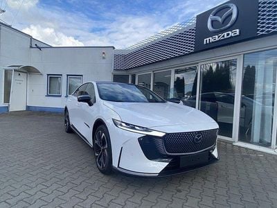 Neu Mazda 6e Takumi-Line 180 kW (245 PS) 2026 Weiß Limousine