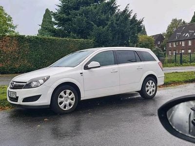 Gebraucht Opel Astra 110 PS (80 kW) 2010 Weiß Kombi